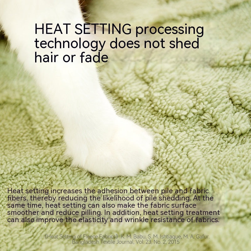 Ins Style Solid Pet Blanket – Soft Fleece Winter Bed